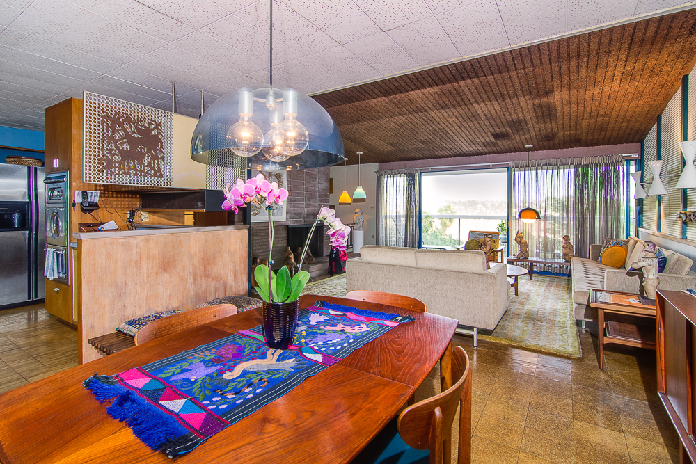 2173 Redcliff Street dining area