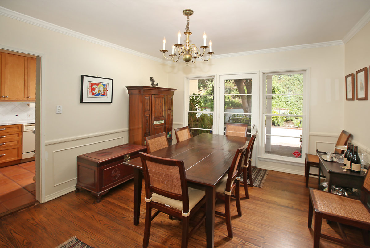 2400 Outpost Drive dining room