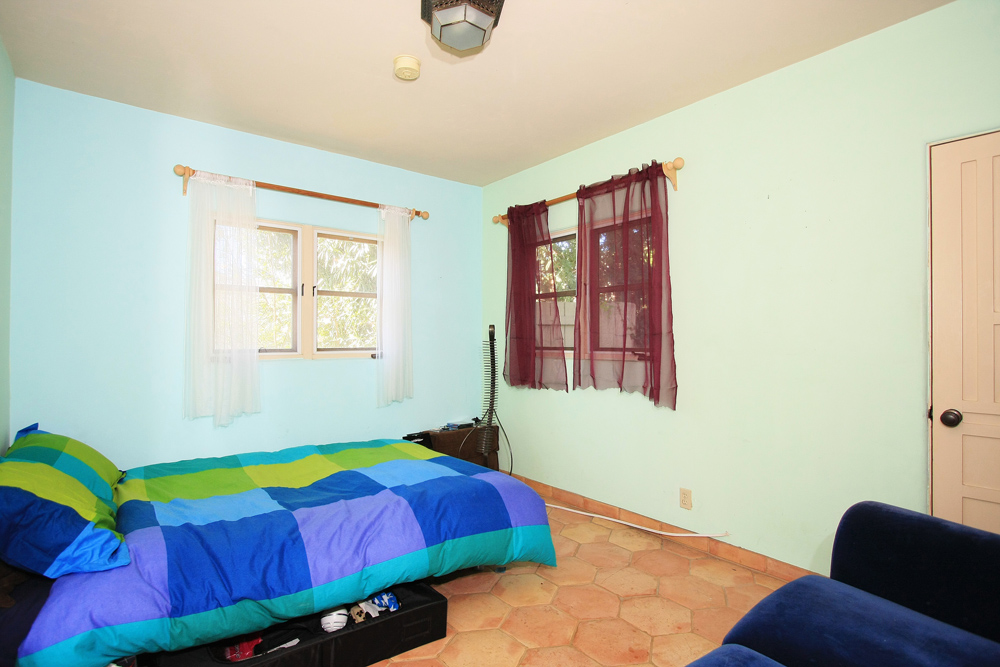 8917 Appian Way Blue Bedroom