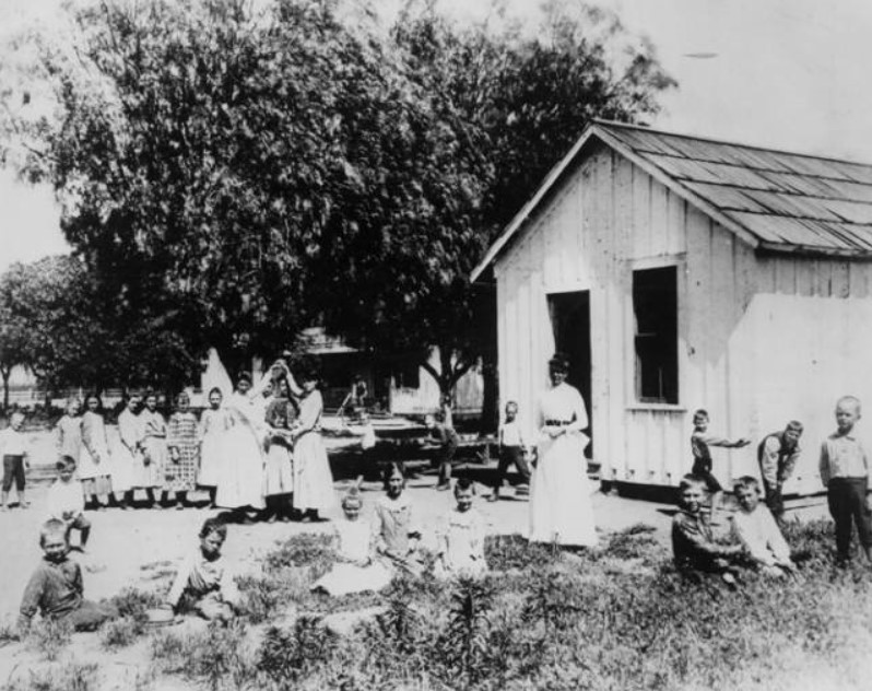 Elementary schoolyard in Lankershim (now North Hollywood) in 1888